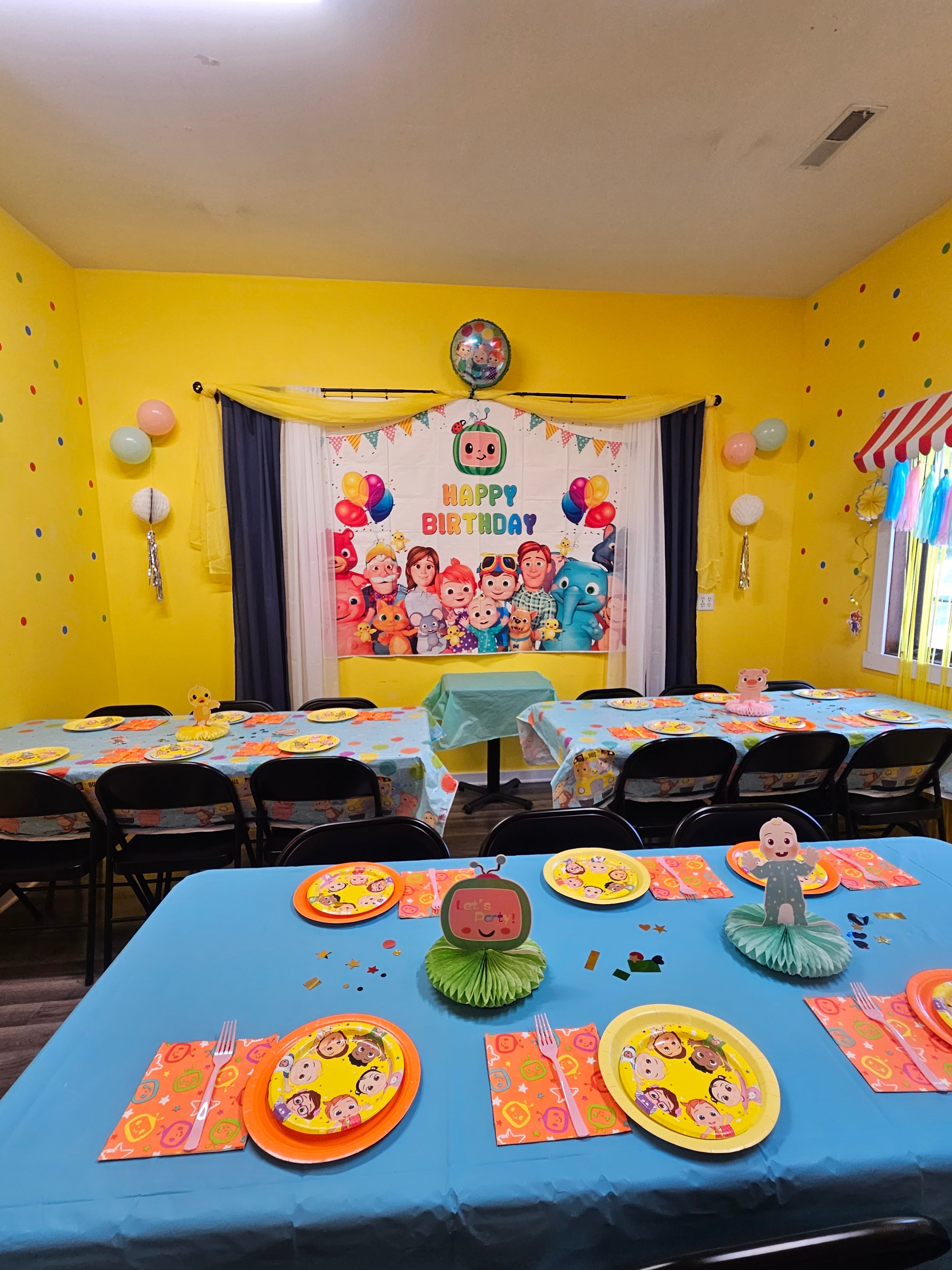 Sponge Bob Birthday Party, Sponge Straw Tablecloth